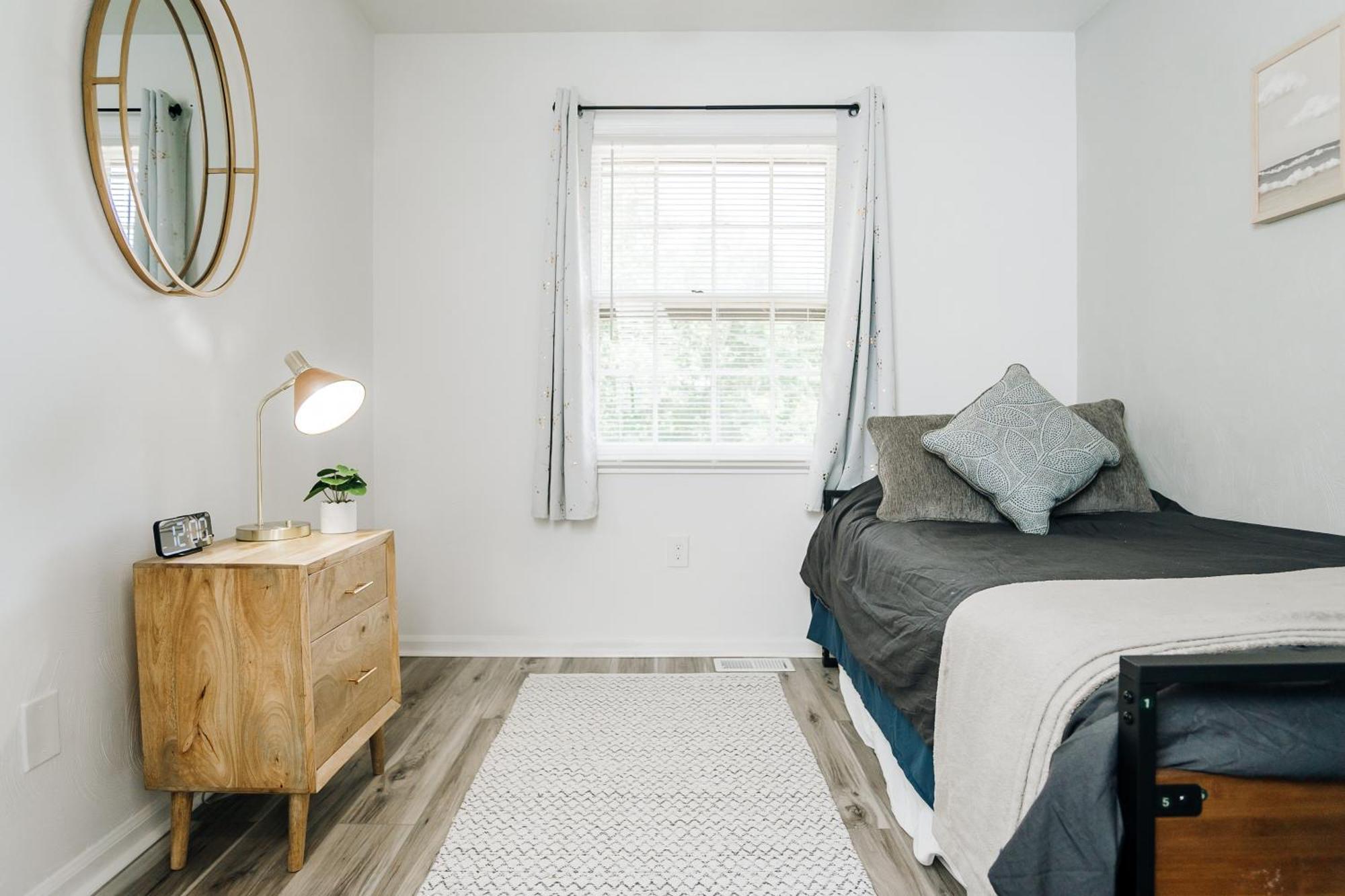 Tranquil Luxury: Modern Comfort! Lynchburg Extérieur photo